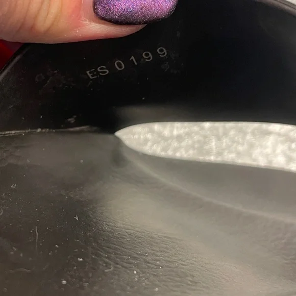 Givenchy Black Woman’s slide Sandals Sleek Minimalist Design - Picture 9 of 14